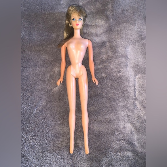 Vintage Barbie Twist and Turn 1966 Brown hair Doll - Picture 4 of 15